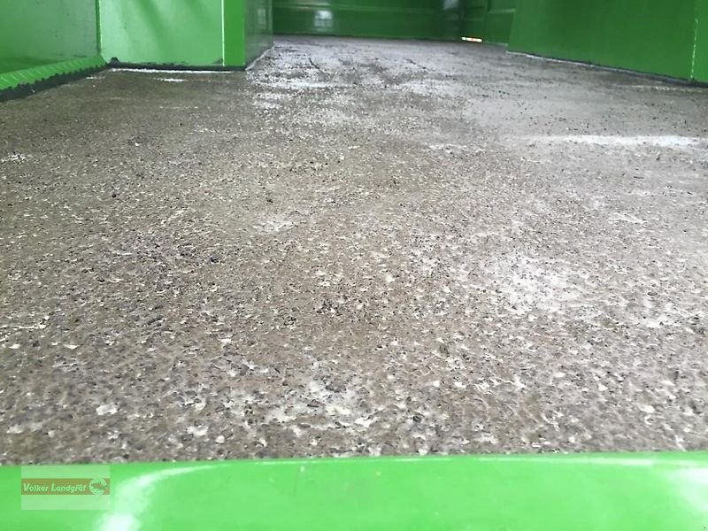 Anhänger des Typs Sonstige Pronar T 046/2 Viehanhänger hydraulisch absenkbar 14 m², Neumaschine in Ostheim/Rhön (Bild 9)