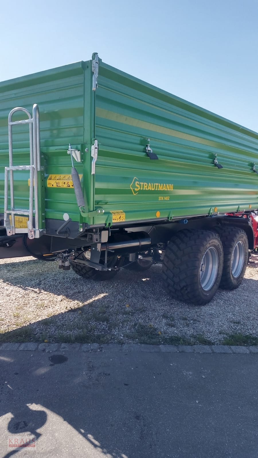 Anhänger des Typs Strautmann STK 1402, Neumaschine in Geiersthal (Bild 1)