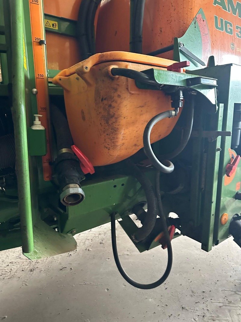 Amazone UG 3000 Super, Gebrauchtmaschine, Baujahr: 2015 (Bild 5) Anhängespritze des Typs Amazone UG 3000 Super, Gebrauchtmaschine in Wanderup (Bild 5)