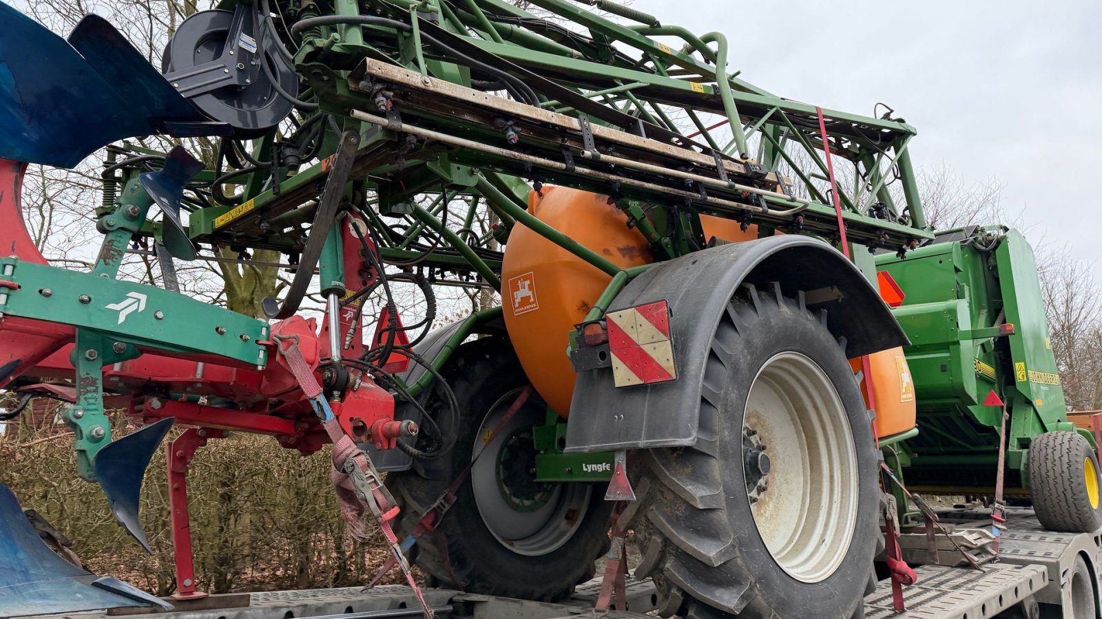 Anhängespritze van het type Amazone UX 3200 MED 24 METER BOM!, Gebrauchtmaschine in Nørager (Foto 4)