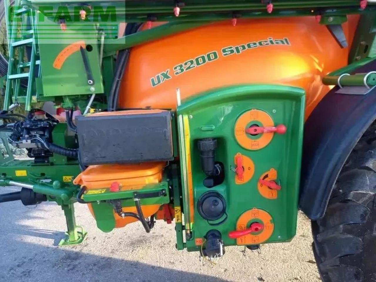 Anhängespritze typu Amazone ux 3200 special feldspritze gezogen, Gebrauchtmaschine v SANKT MARIENKIRCHEN BEI SCHÄRDING (Obrázek 10)