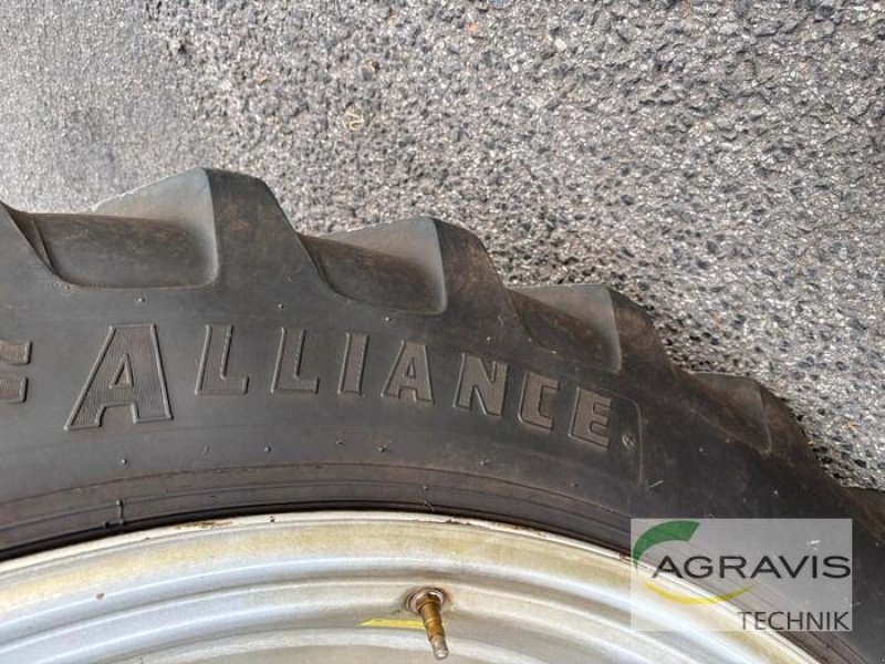 Anhängespritze of the type Amazone UX 4200 SPECIAL, Gebrauchtmaschine in Meppen (Picture 16)