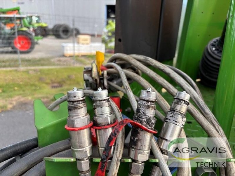 Anhängespritze of the type Amazone UX 4200 SPECIAL, Gebrauchtmaschine in Meppen (Picture 11)