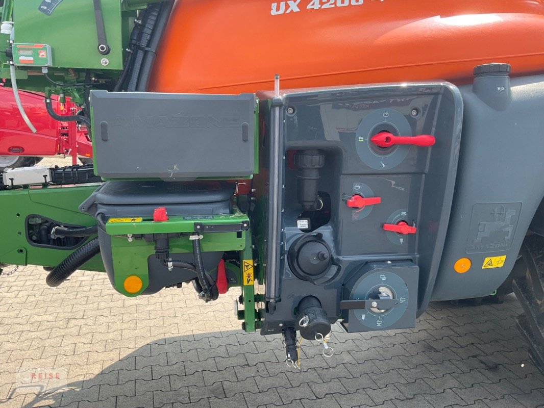 Anhängespritze typu Amazone UX 4200 SPECIAL, Gebrauchtmaschine v Lippetal / Herzfeld (Obrázek 4)