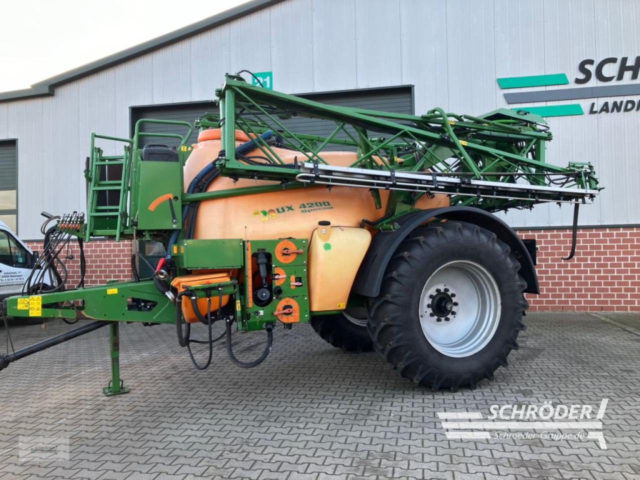 Anhängespritze от тип Amazone UX 4200 SPECIAL, Gebrauchtmaschine в Twistringen (Снимка 3)