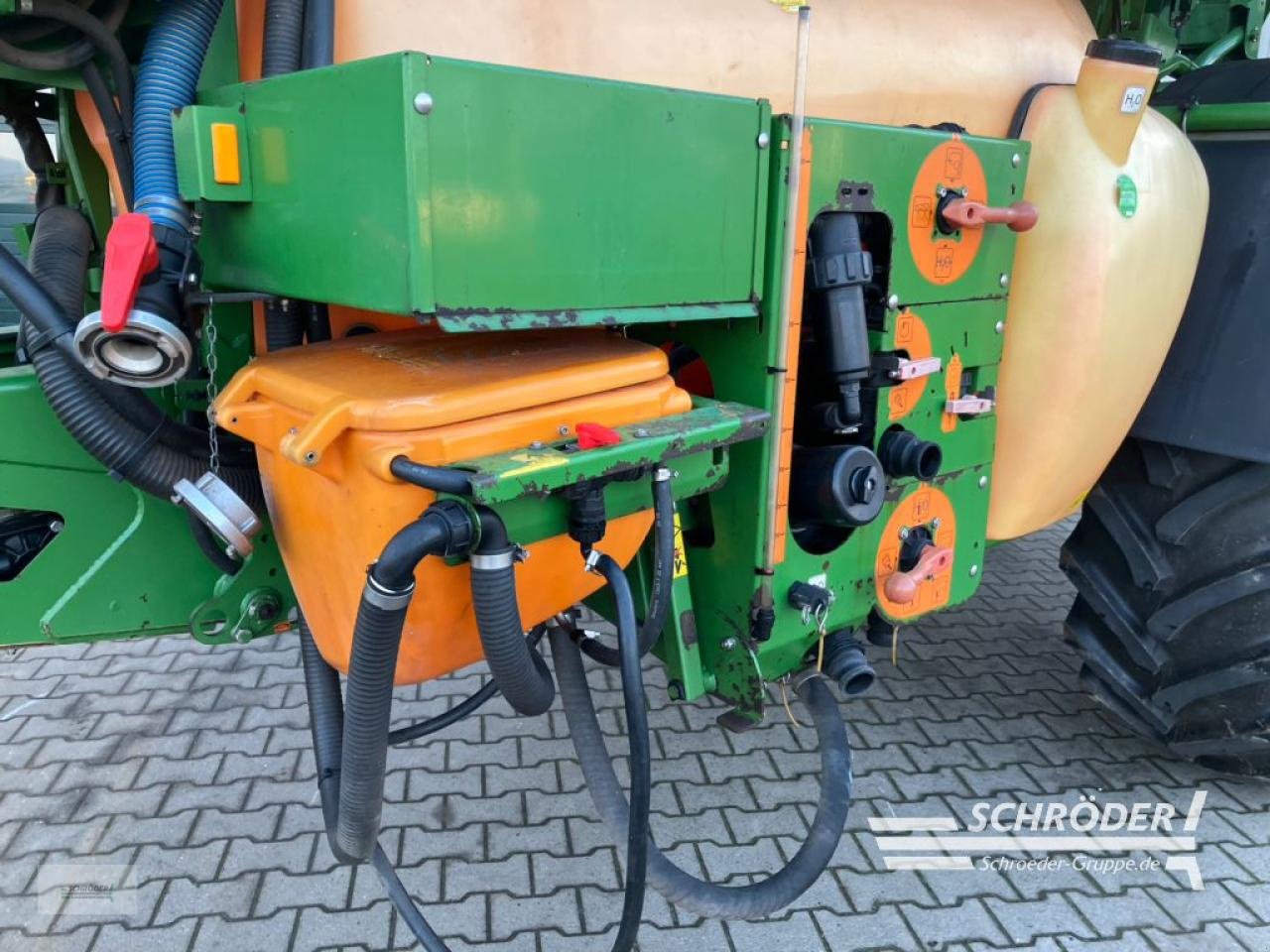 Anhängespritze от тип Amazone UX 4200 SPECIAL, Gebrauchtmaschine в Twistringen (Снимка 9)