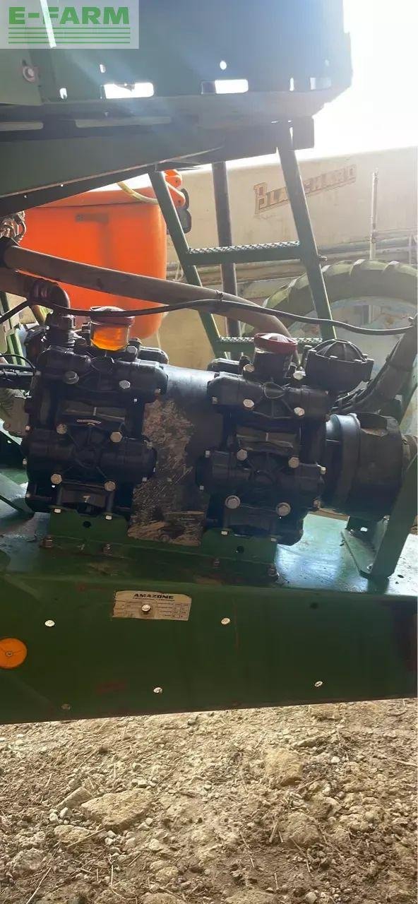 Anhängespritze of the type Amazone ux 4200 super premium, Gebrauchtmaschine in CHAUVONCOURT (Picture 7)