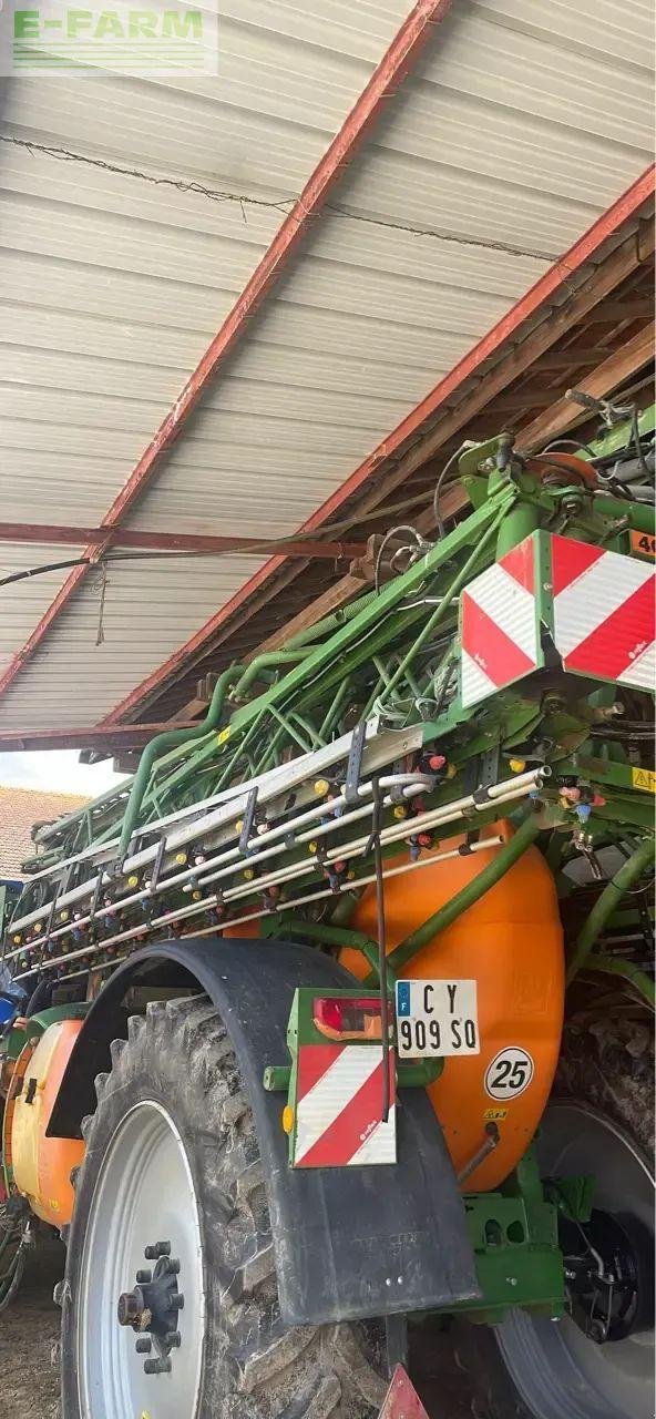 Anhängespritze of the type Amazone ux 4200 super premium, Gebrauchtmaschine in CHAUVONCOURT (Picture 9)