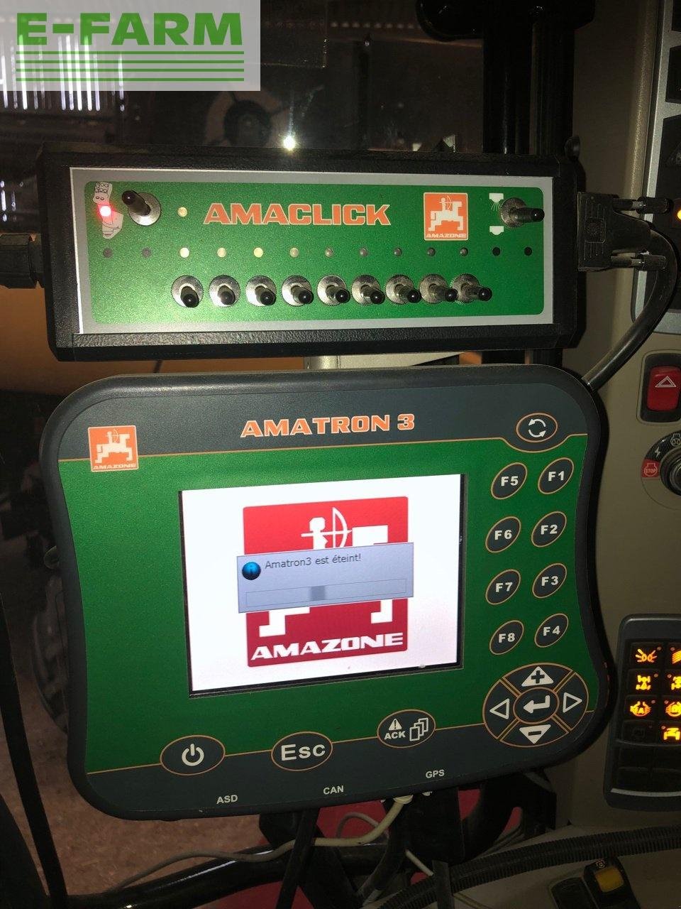 Anhängespritze typu Amazone ux 4200 super, Gebrauchtmaschine v CHAUVONCOURT (Obrázek 9)