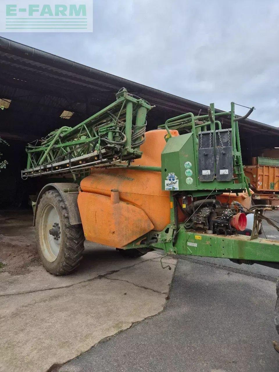 Anhängespritze типа Amazone ux 4200 super, Gebrauchtmaschine в CHAUVONCOURT (Фотография 1)