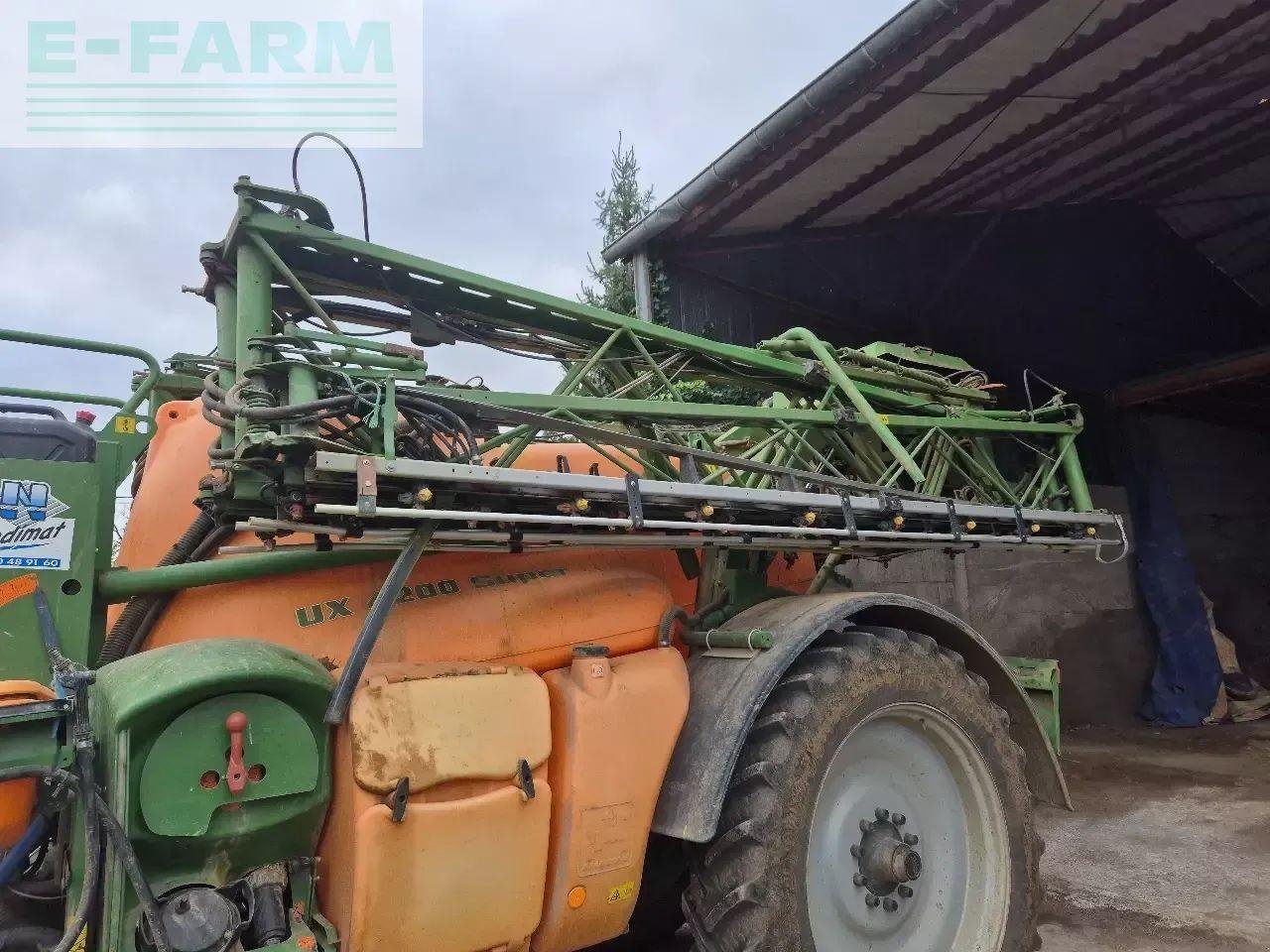 Anhängespritze typu Amazone ux 4200 super, Gebrauchtmaschine v CHAUVONCOURT (Obrázek 8)