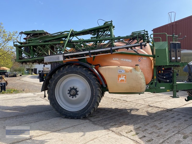 Anhängespritze типа Amazone UX 4200 Super, Gebrauchtmaschine в Bad Köstritz (Фотография 2)