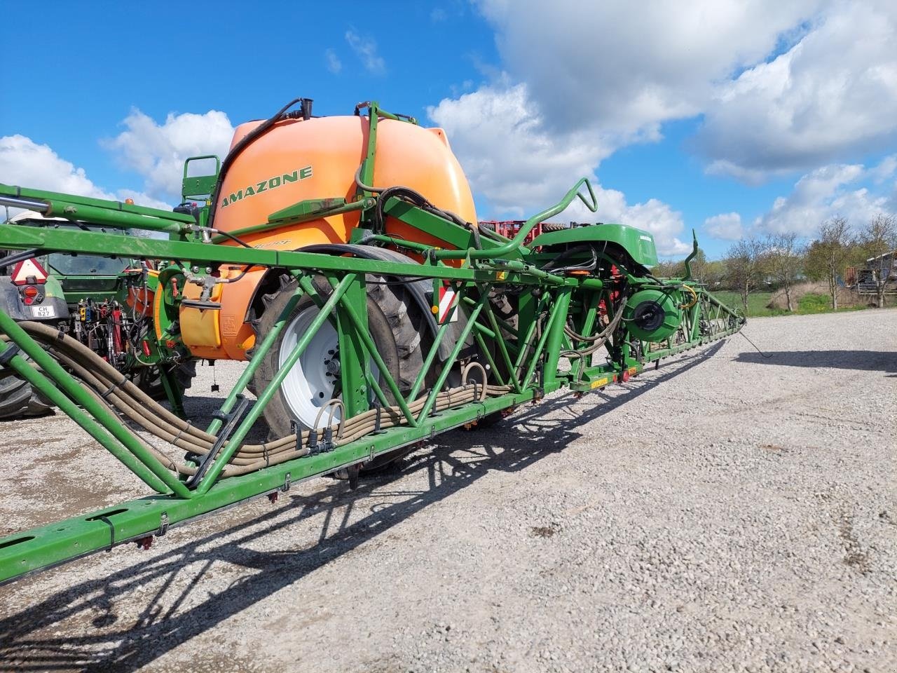 Anhängespritze типа Amazone UX 6200 Super 28-30 M, Gebrauchtmaschine в Hammel (Фотография 12)