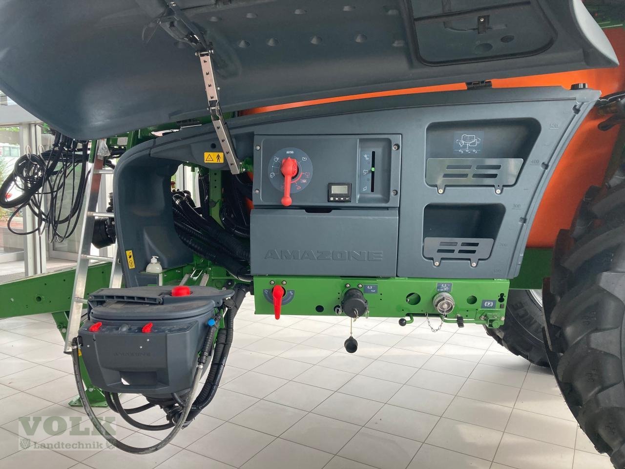 Anhängespritze des Typs Amazone UX 6201 SUPER, Neumaschine in Friedberg-Derching (Bild 8)