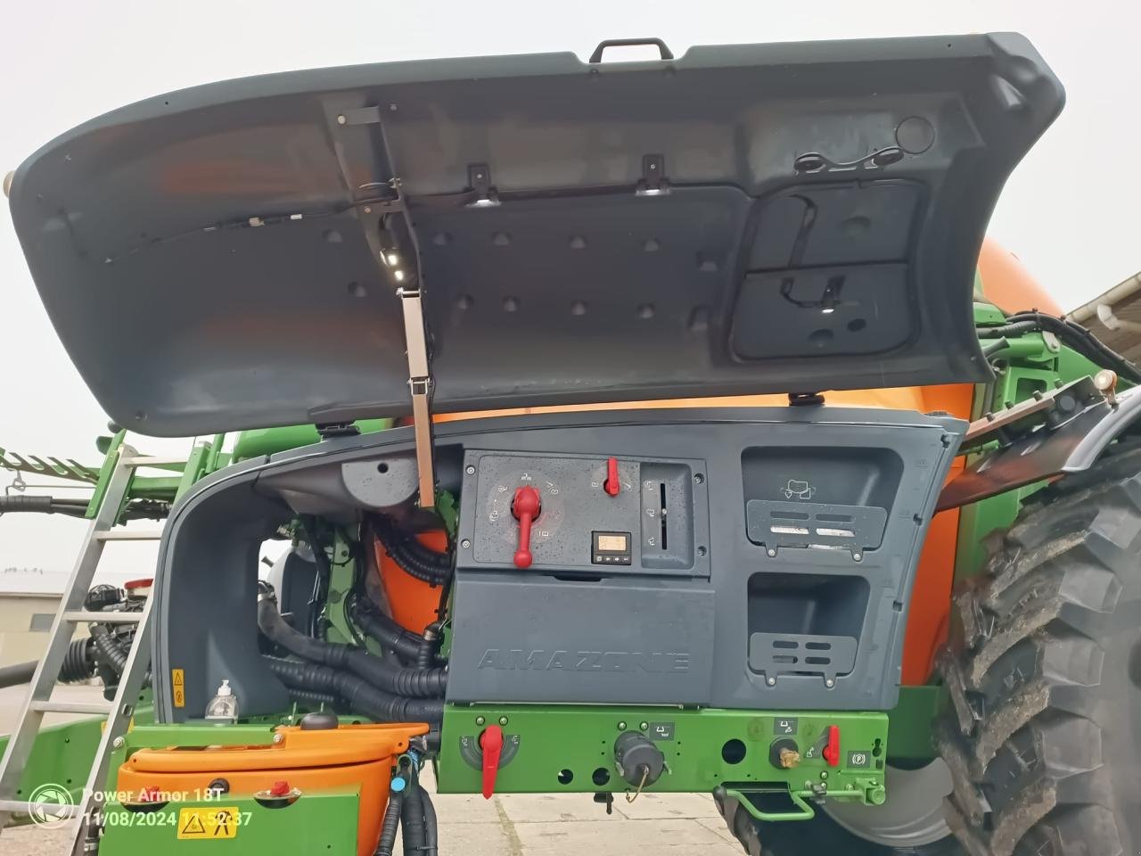 Anhängespritze of the type Amazone UX 6201 Super, Gebrauchtmaschine in Könnern (Picture 13)