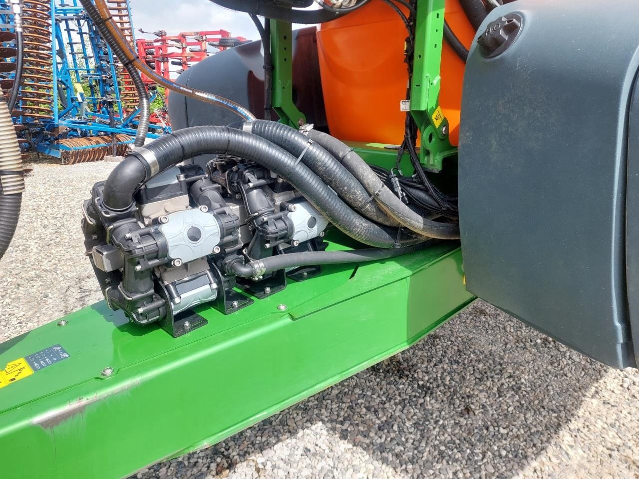 Anhängespritze of the type Amazone UX 8601 -30m- 25cm dyseafstand, Gebrauchtmaschine in Hammel (Picture 4)