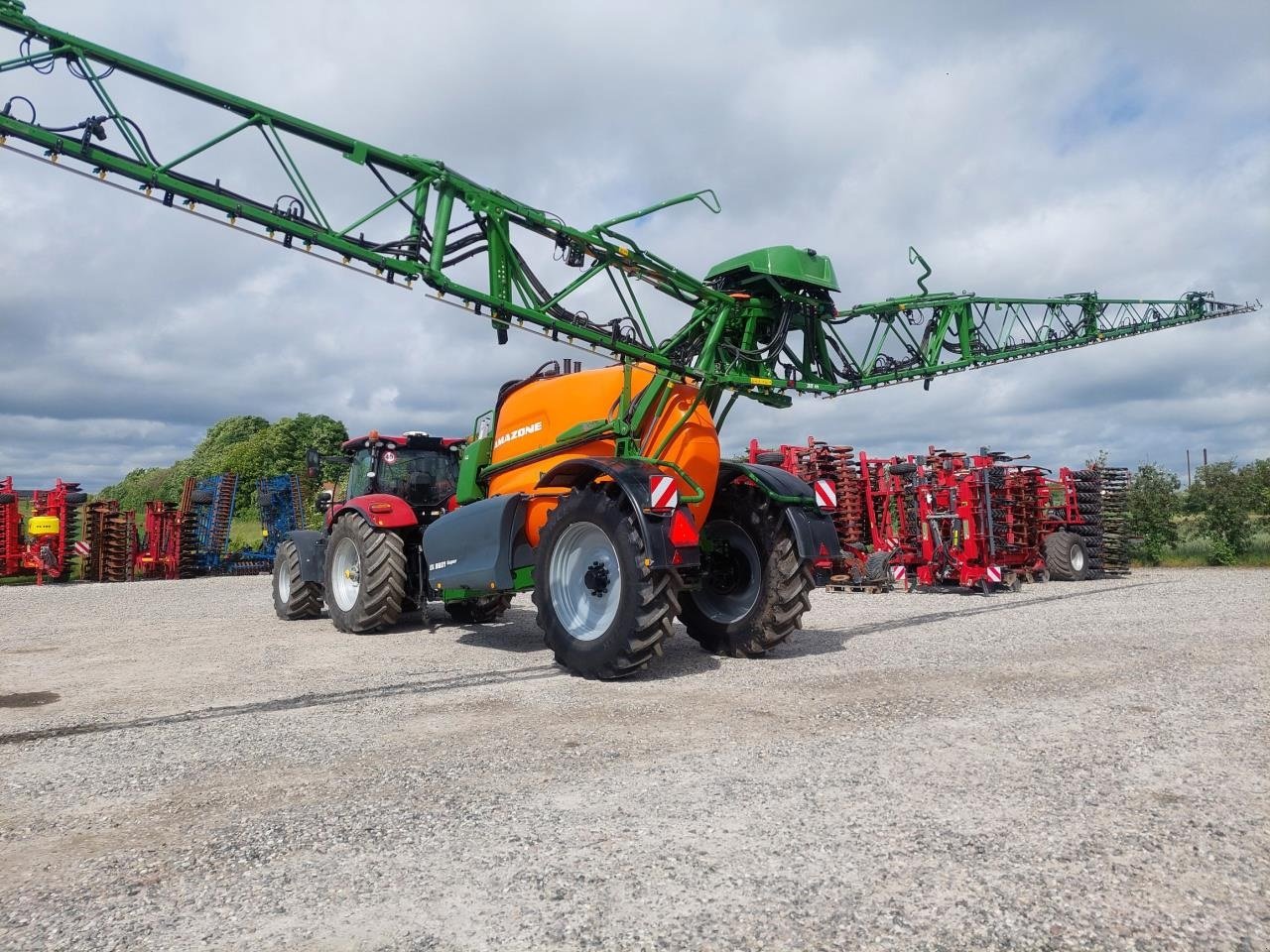 Anhängespritze of the type Amazone UX 8601 -30m- 25cm dyseafstand, Gebrauchtmaschine in Hammel (Picture 14)