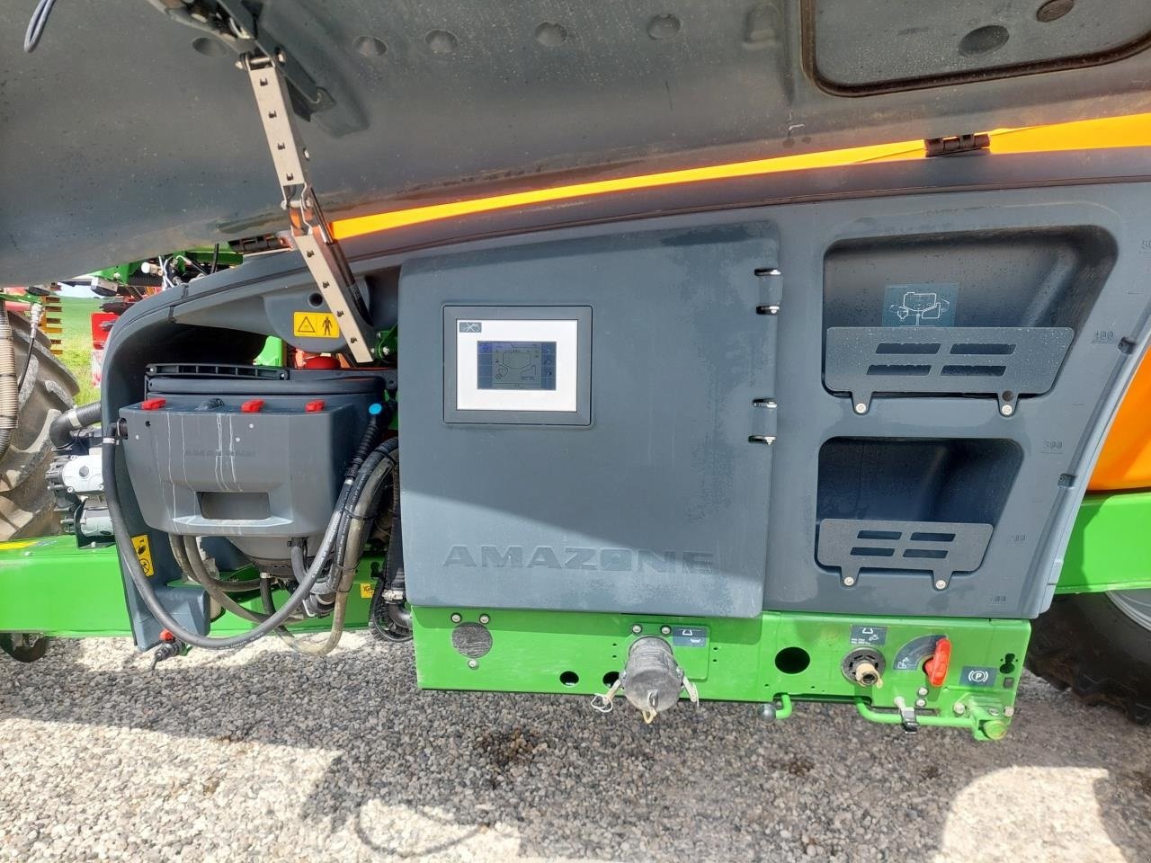 Anhängespritze of the type Amazone UX 8601 -30m- 25cm dyseafstand, Gebrauchtmaschine in Hammel (Picture 8)