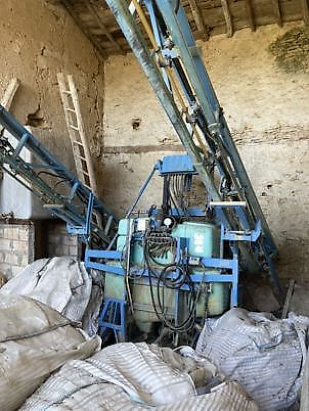 Anhängespritze des Typs Berthoud MACK 12, Gebrauchtmaschine in Carcassonne (Bild 1)