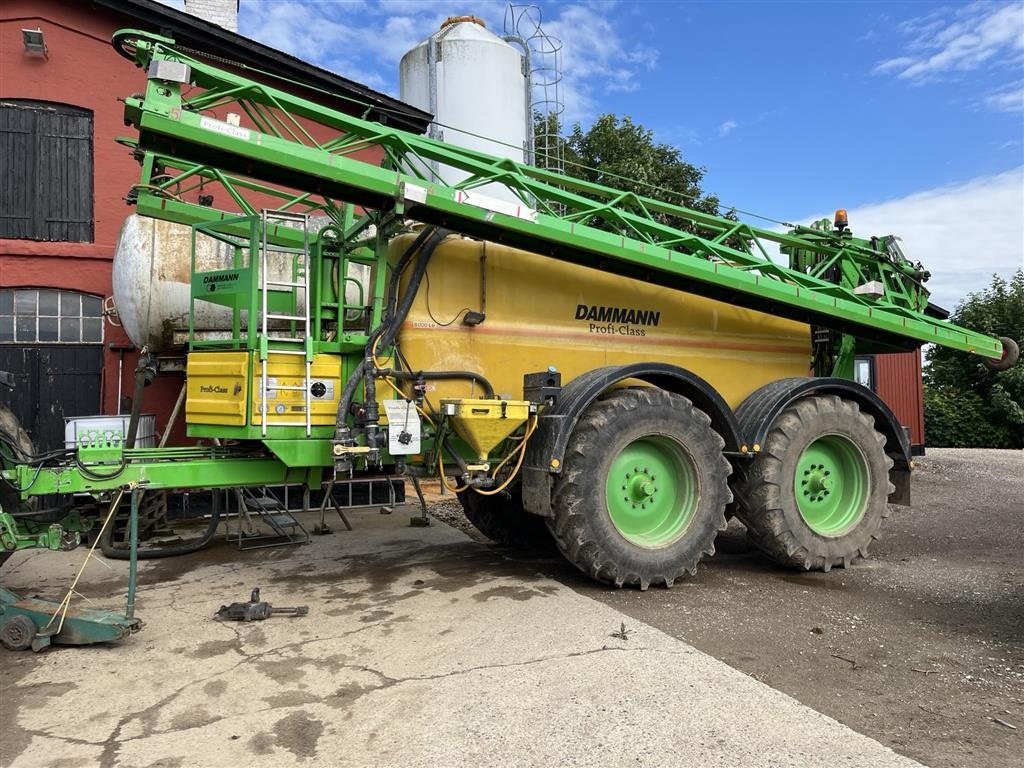 Anhängespritze Türe ait Dammann Profi 8036, Gebrauchtmaschine içinde Sakskøbing (resim 1)