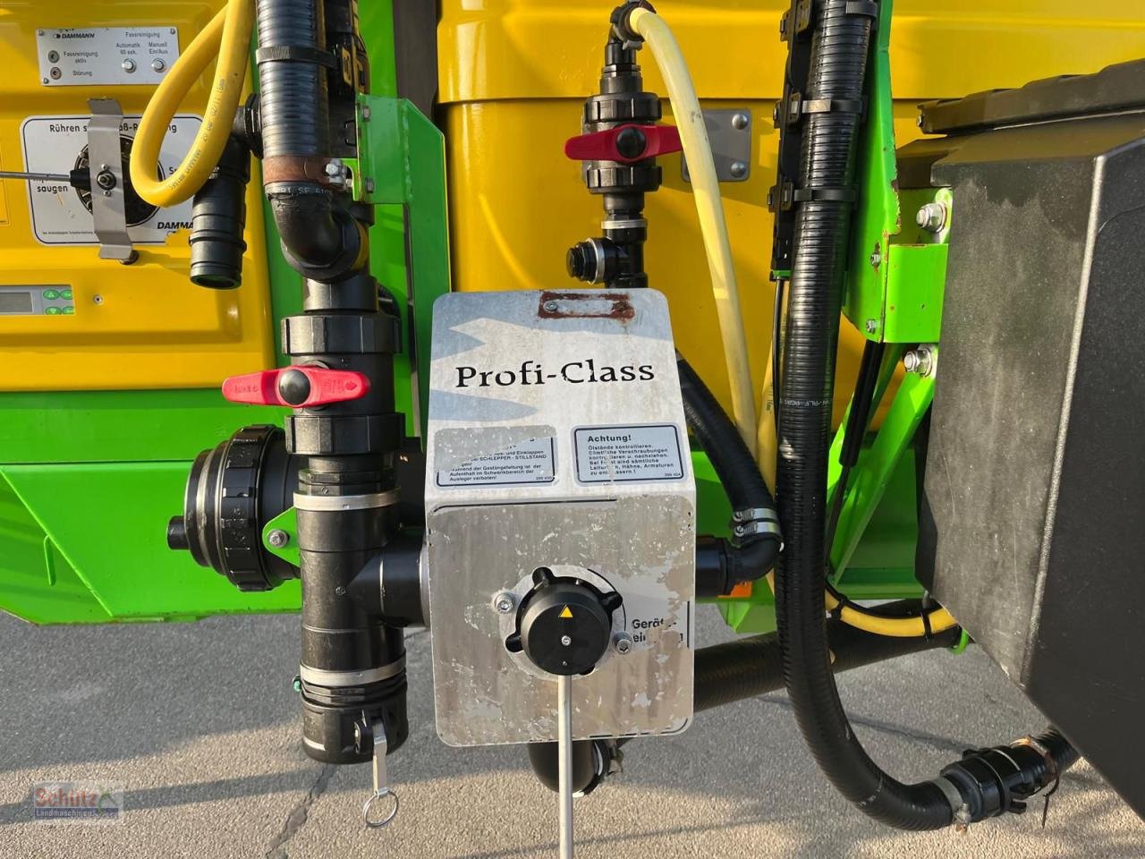 Anhängespritze of the type Dammann Profi Class 6030 Section Distance Controll Lenkung, Gebrauchtmaschine in Schierling (Picture 15)