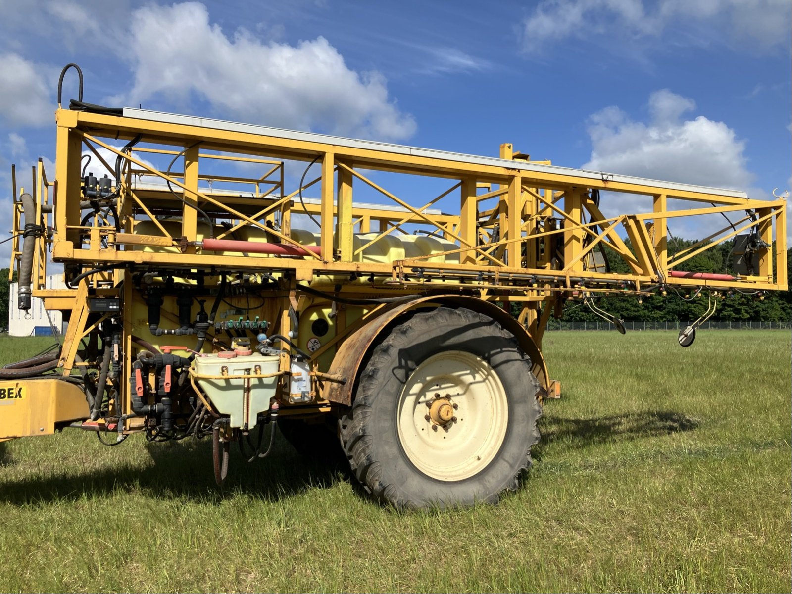 Anhängespritze des Typs Dubex Mentor Typ 9804, Gebrauchtmaschine in Wittingen (Bild 2)