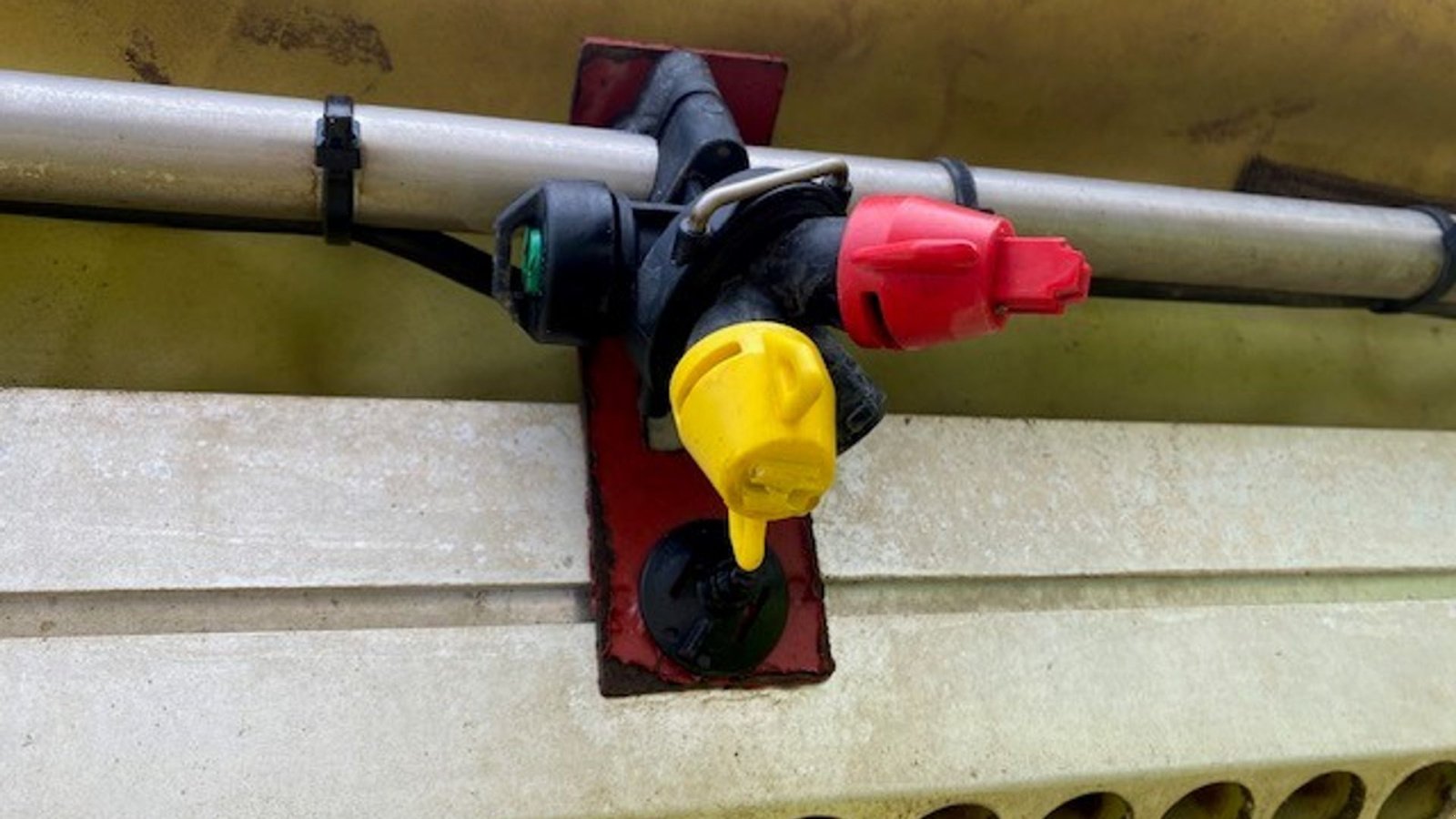 Anhängespritze a típus Hardi 24m Commander 3200 i Twin, Gebrauchtmaschine ekkor: Ringe (Kép 12)