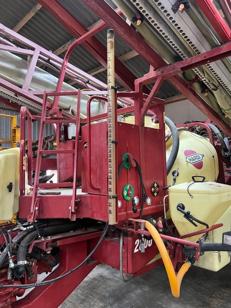 Anhängespritze typu Hardi Commander 2800 Twin Force, Gebrauchtmaschine w Mern (Zdjęcie 14)