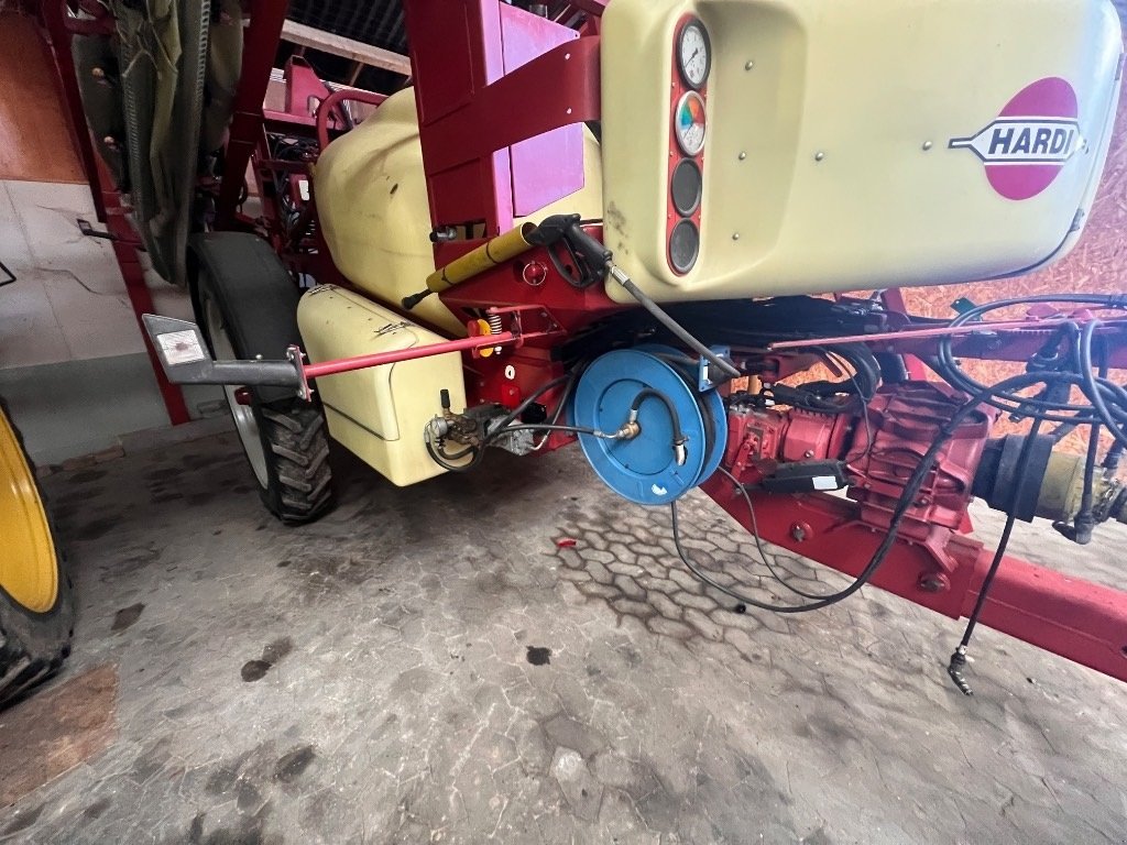 Anhängespritze typu Hardi Commander 2800 Twin Force, Gebrauchtmaschine w Mern (Zdjęcie 10)