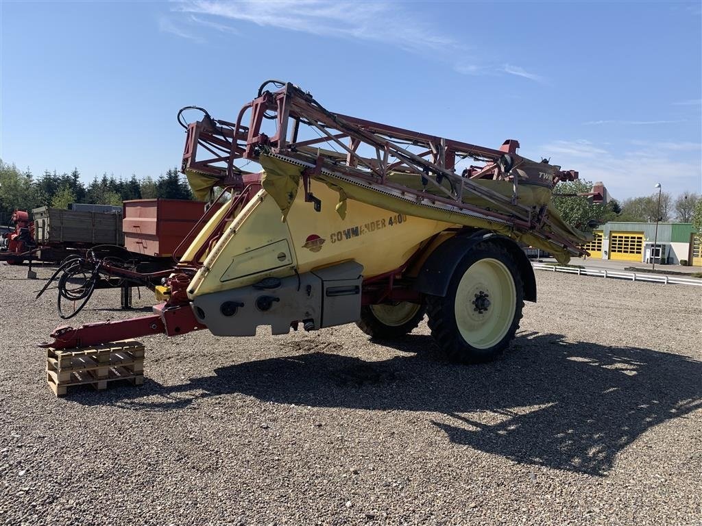 Anhängespritze del tipo Hardi Commander 4400 twin force 24 mtr HAZ  -  safe-Track - HC 6500  computer, Gebrauchtmaschine In Tinglev (Immagine 1)