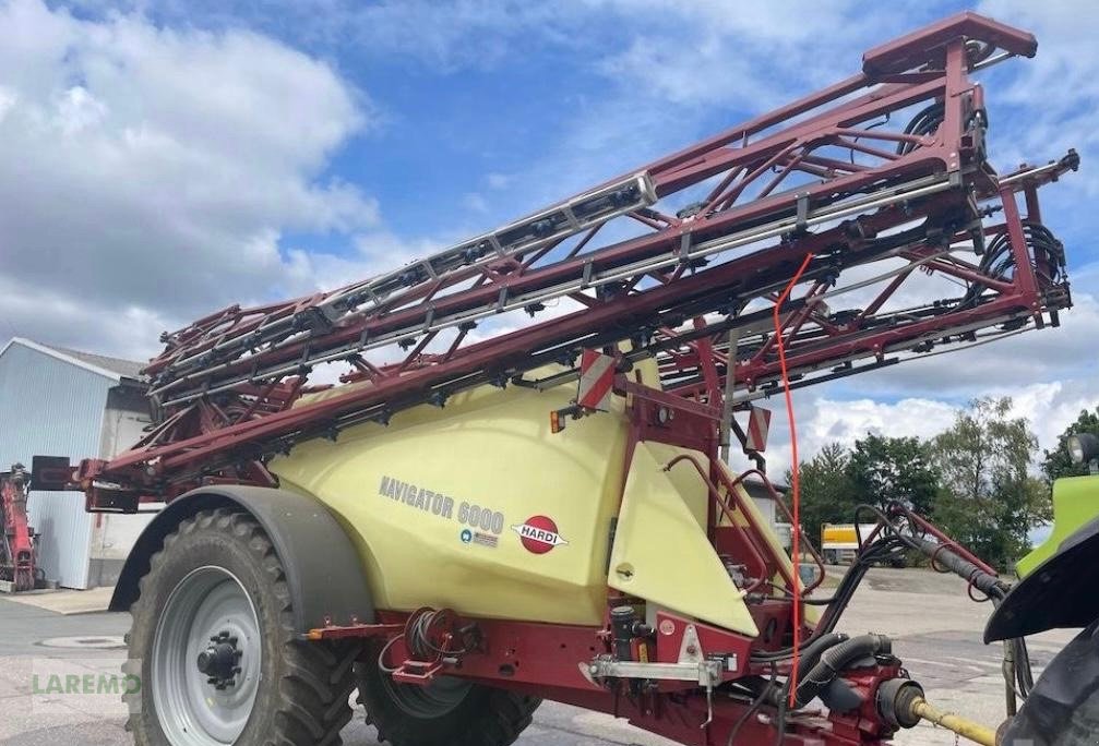 Anhängespritze des Typs Hardi Navigator 6000 Liter 36 m, Neumaschine in Langenwetzendorf (Bild 4)