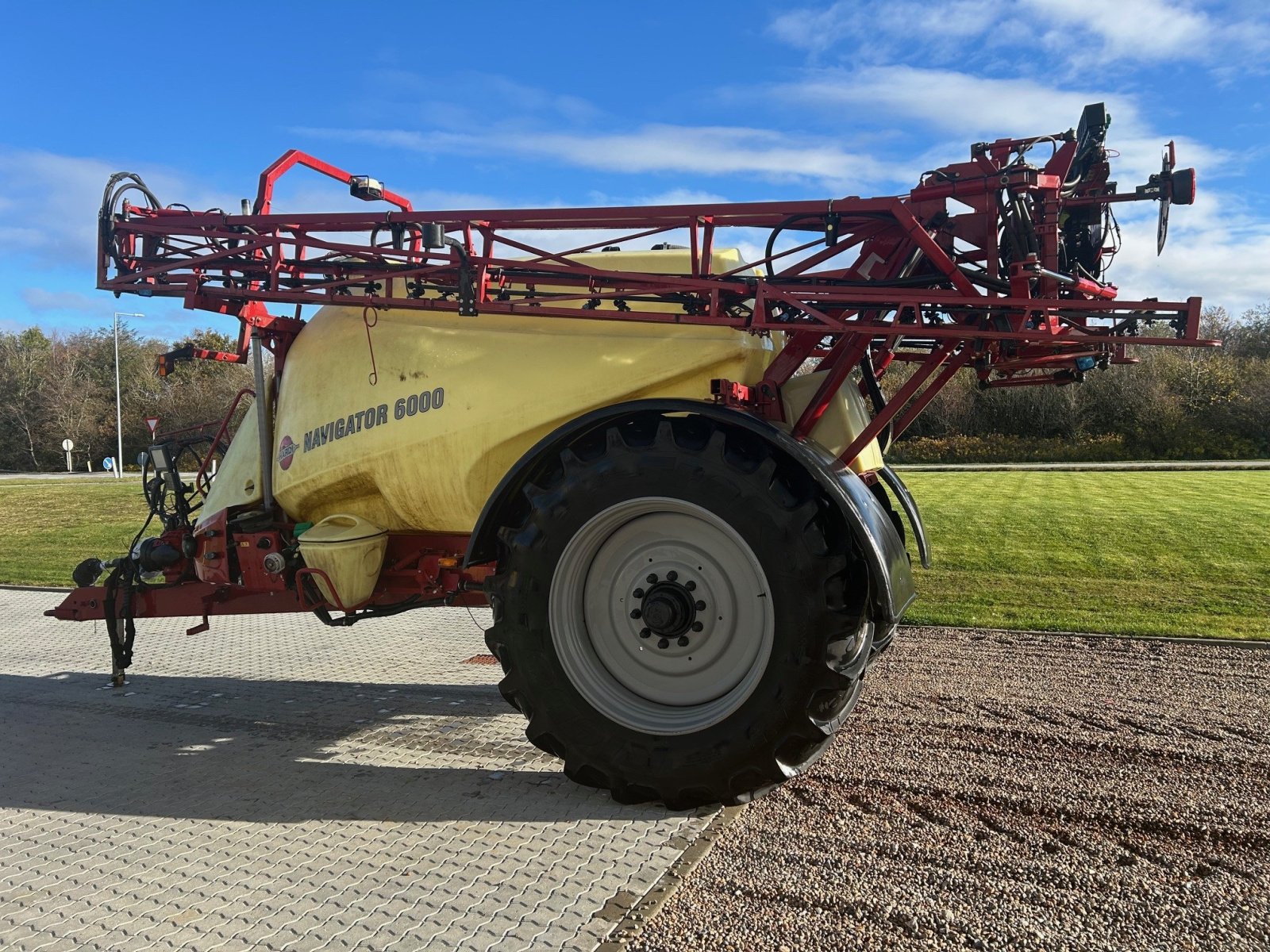 Anhängespritze del tipo Hardi NAVIGATOR 6000L, Gebrauchtmaschine In Thisted (Immagine 4)