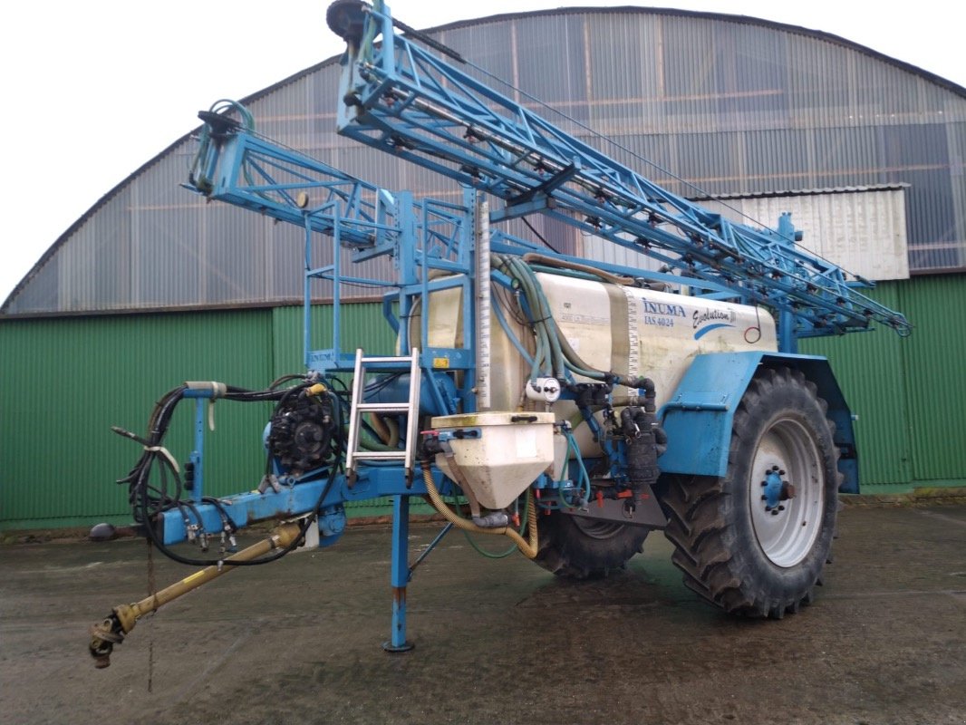 Anhängespritze des Typs Inuma IAS 4024 Evolution, Gebrauchtmaschine in Liebenwalde (Bild 1)