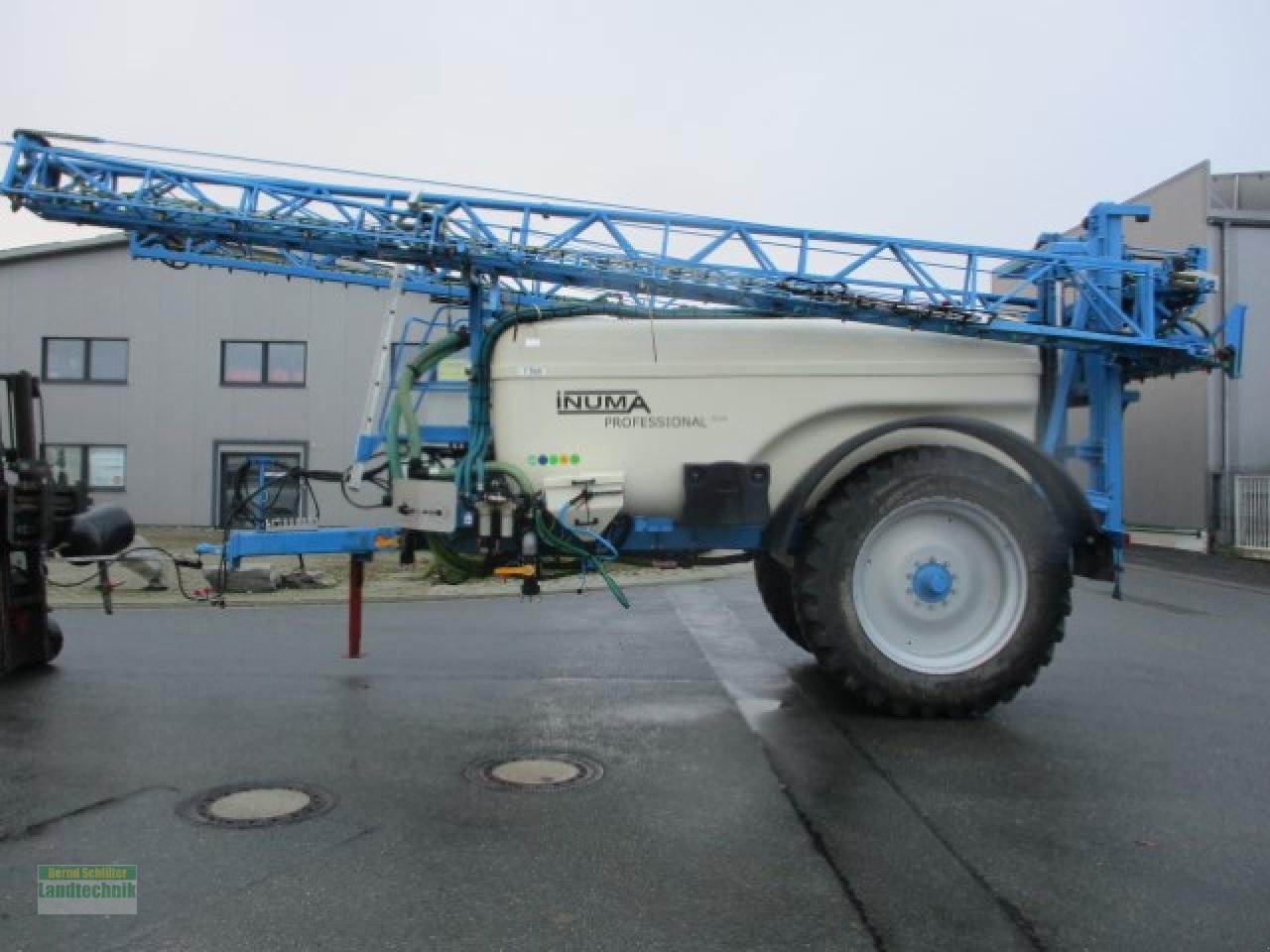 Anhängespritze des Typs Inuma Profesional 32, Gebrauchtmaschine in Büren (Bild 2)