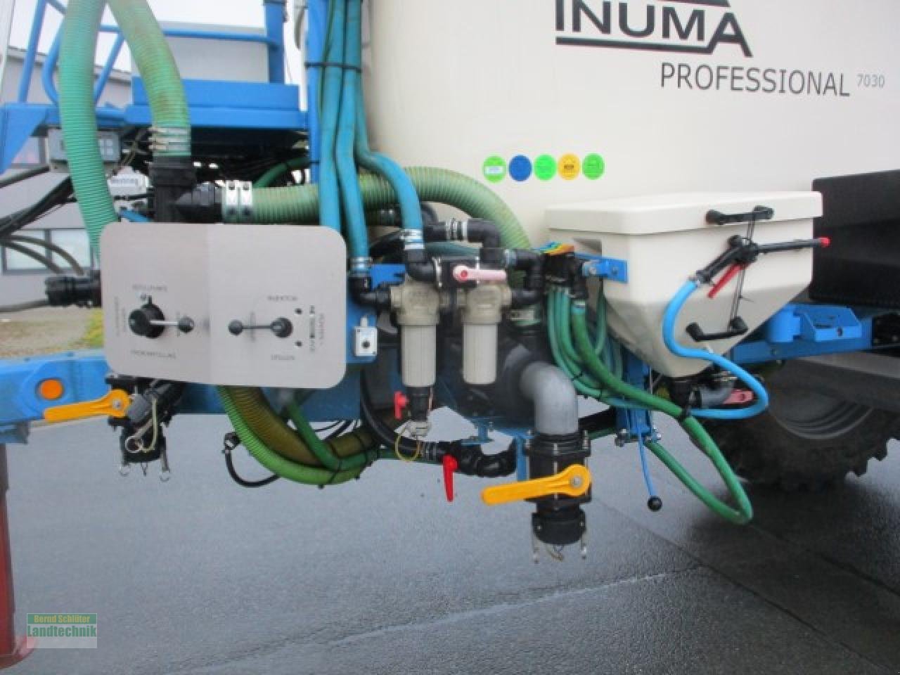 Anhängespritze des Typs Inuma Profesional 32, Gebrauchtmaschine in Büren (Bild 9)