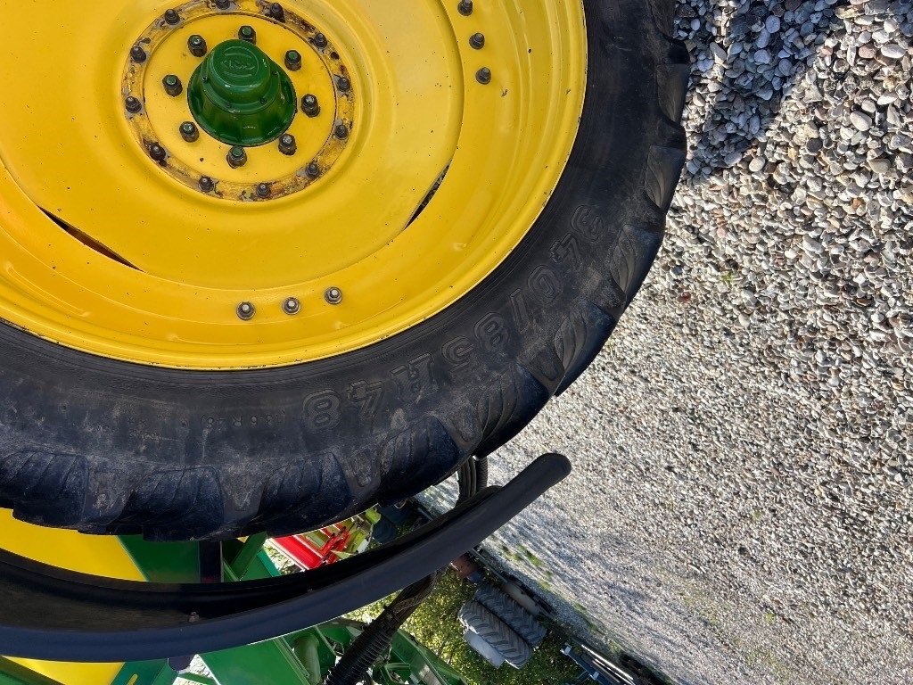 Anhängespritze typu John Deere 740 i, Gebrauchtmaschine w Mern (Zdjęcie 3)