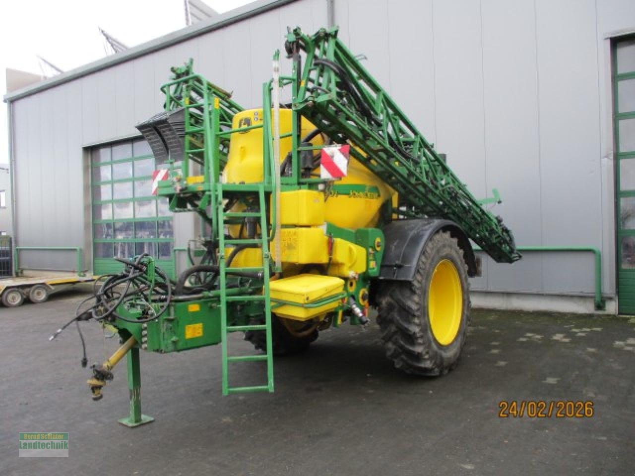 Anhängespritze des Typs John Deere 840 Isobus, Gebrauchtmaschine in Büren (Bild 1)
