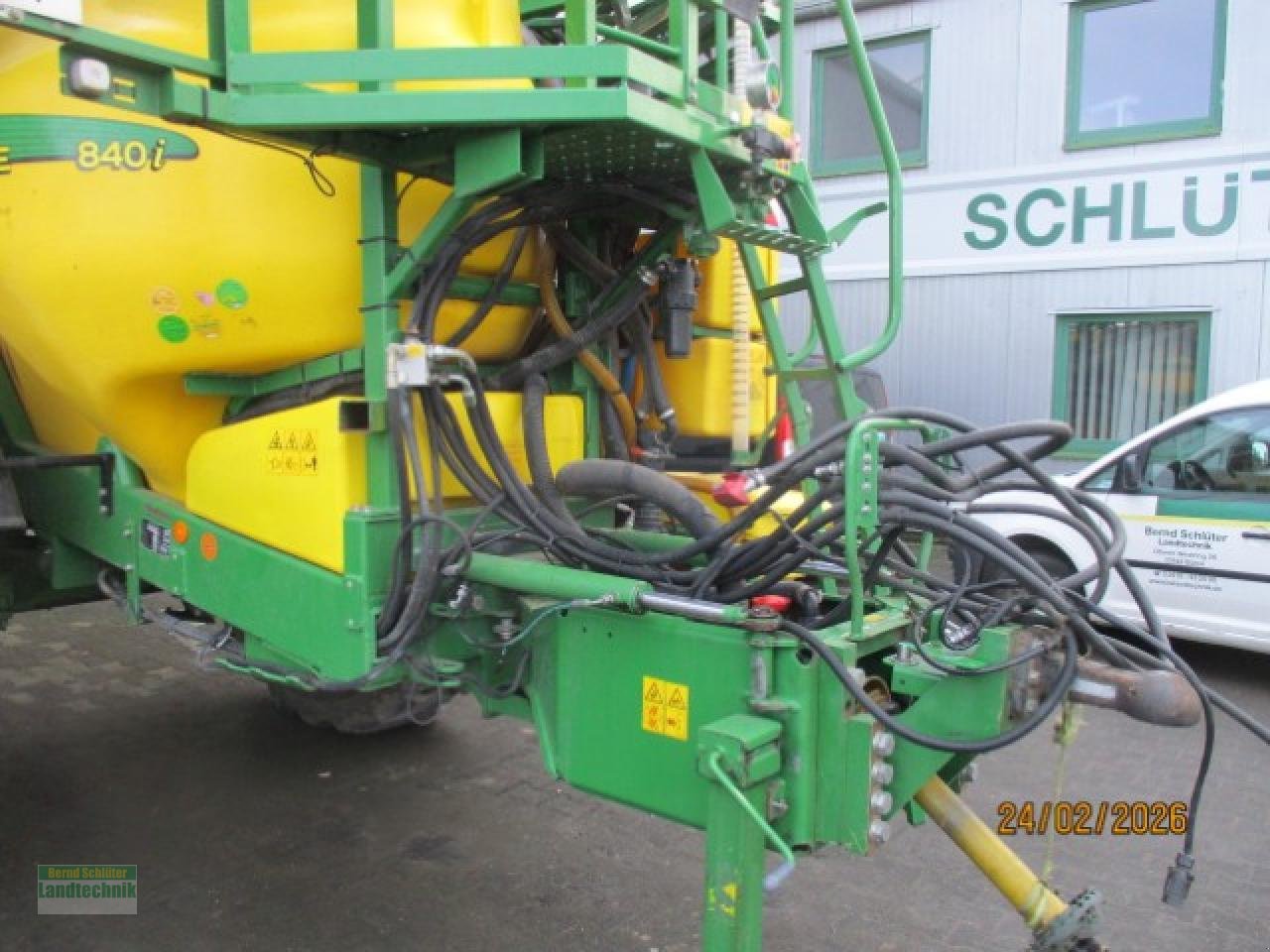 Anhängespritze des Typs John Deere 840 Isobus, Gebrauchtmaschine in Büren (Bild 3)
