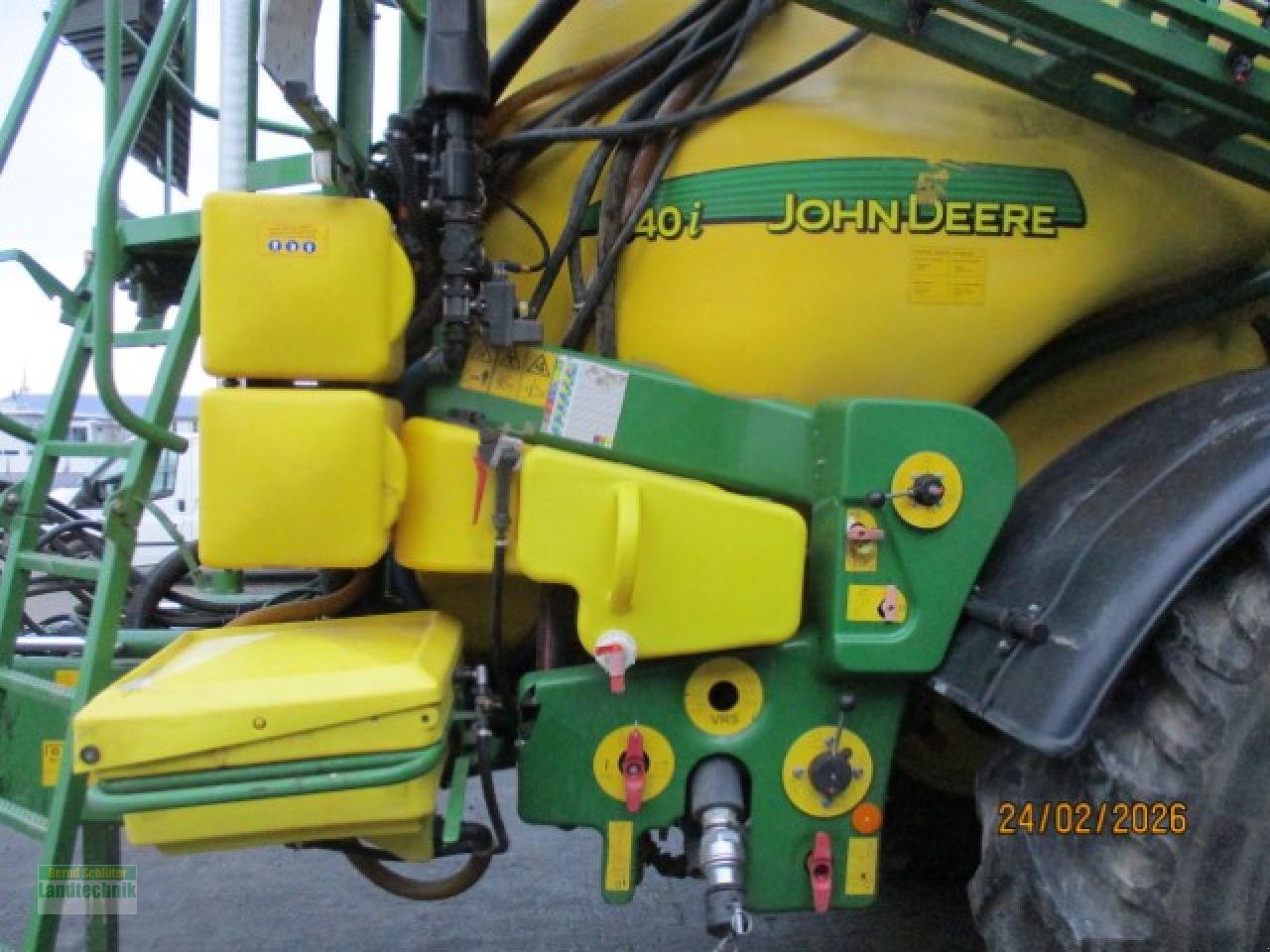 Anhängespritze des Typs John Deere 840 Isobus, Gebrauchtmaschine in Büren (Bild 9)