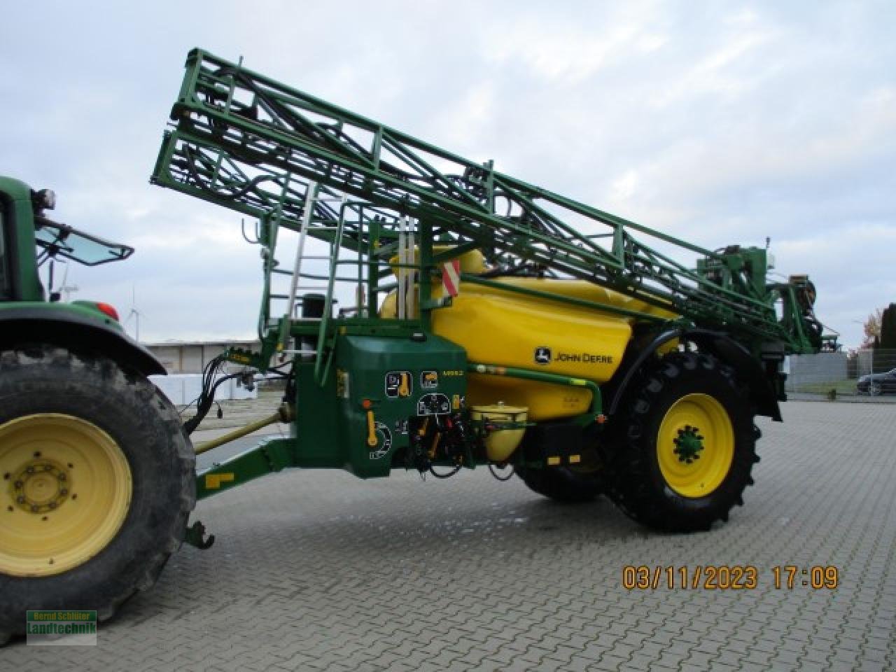 Anhängespritze des Typs John Deere M952 I, Gebrauchtmaschine in Büren (Bild 1)