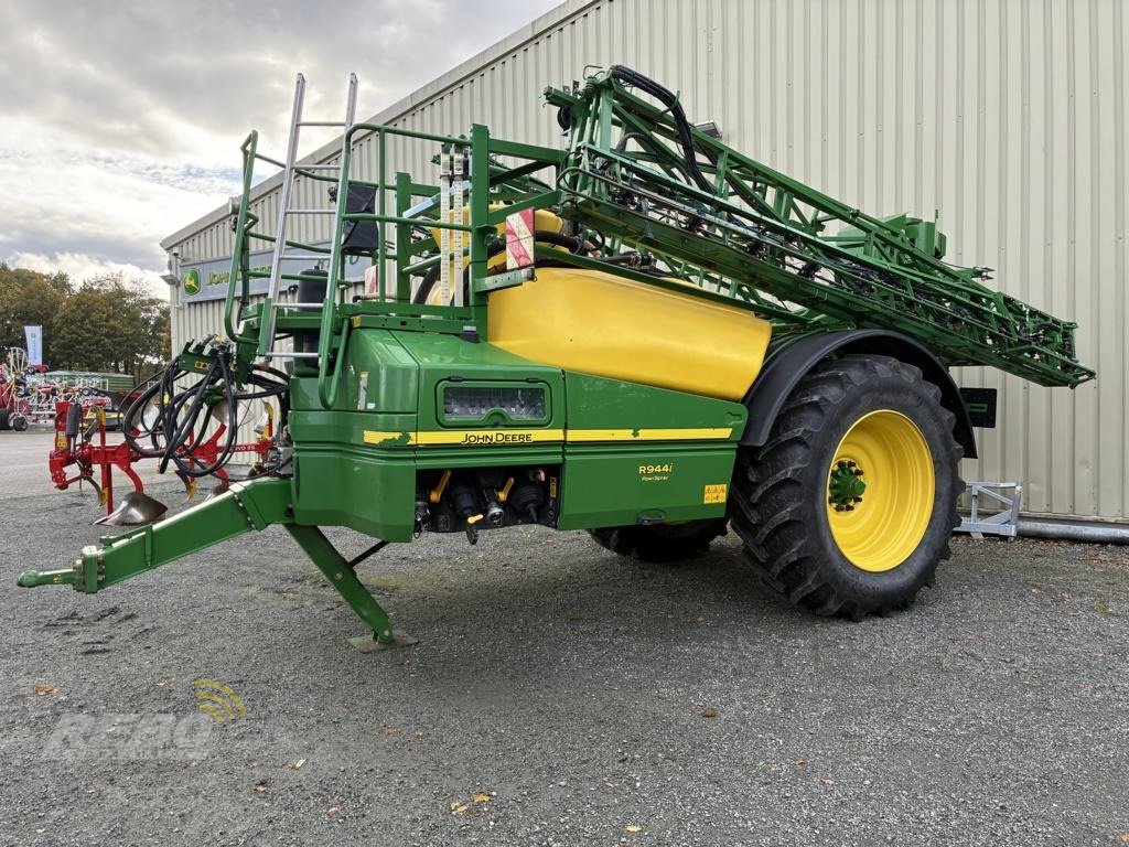 Anhängespritze des Typs John Deere R944I POWRSPRAY, Gebrauchtmaschine in Aurich (Bild 2)