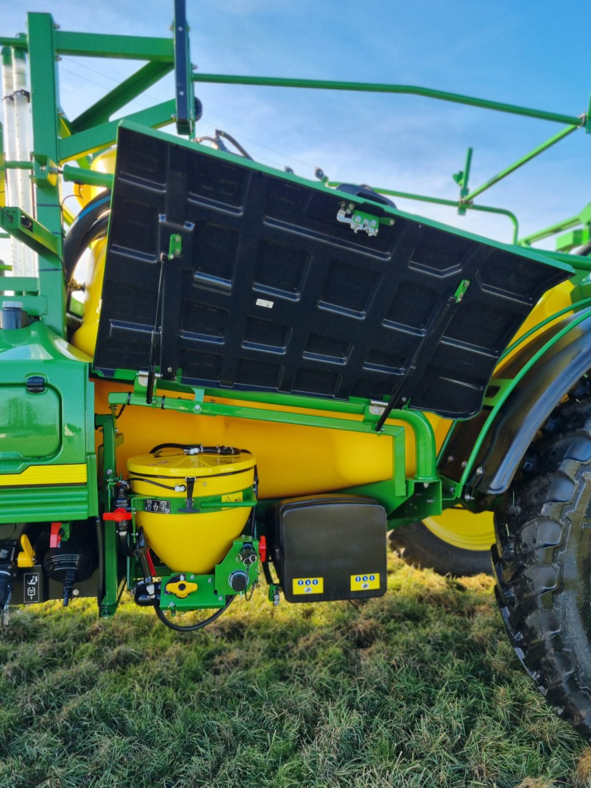 Anhängespritze typu John Deere R944i, Gebrauchtmaschine w Langerringen (Zdjęcie 11)