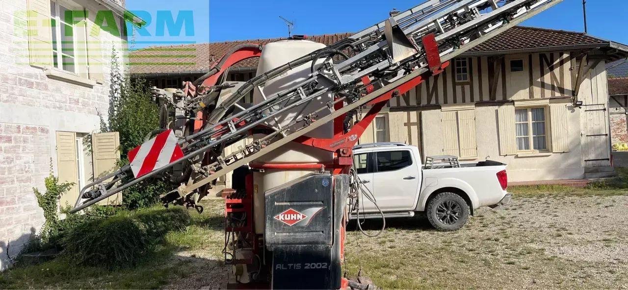 Anhängespritze van het type Kuhn altis 2002, Gebrauchtmaschine in CHAUVONCOURT (Foto 3)