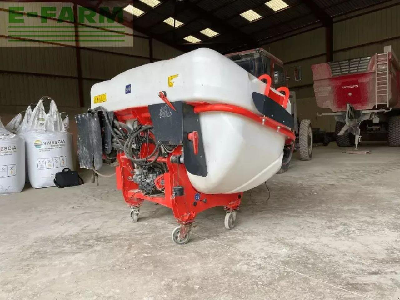 Anhängespritze van het type Kuhn altis 2002, Gebrauchtmaschine in CHAUVONCOURT (Foto 11)