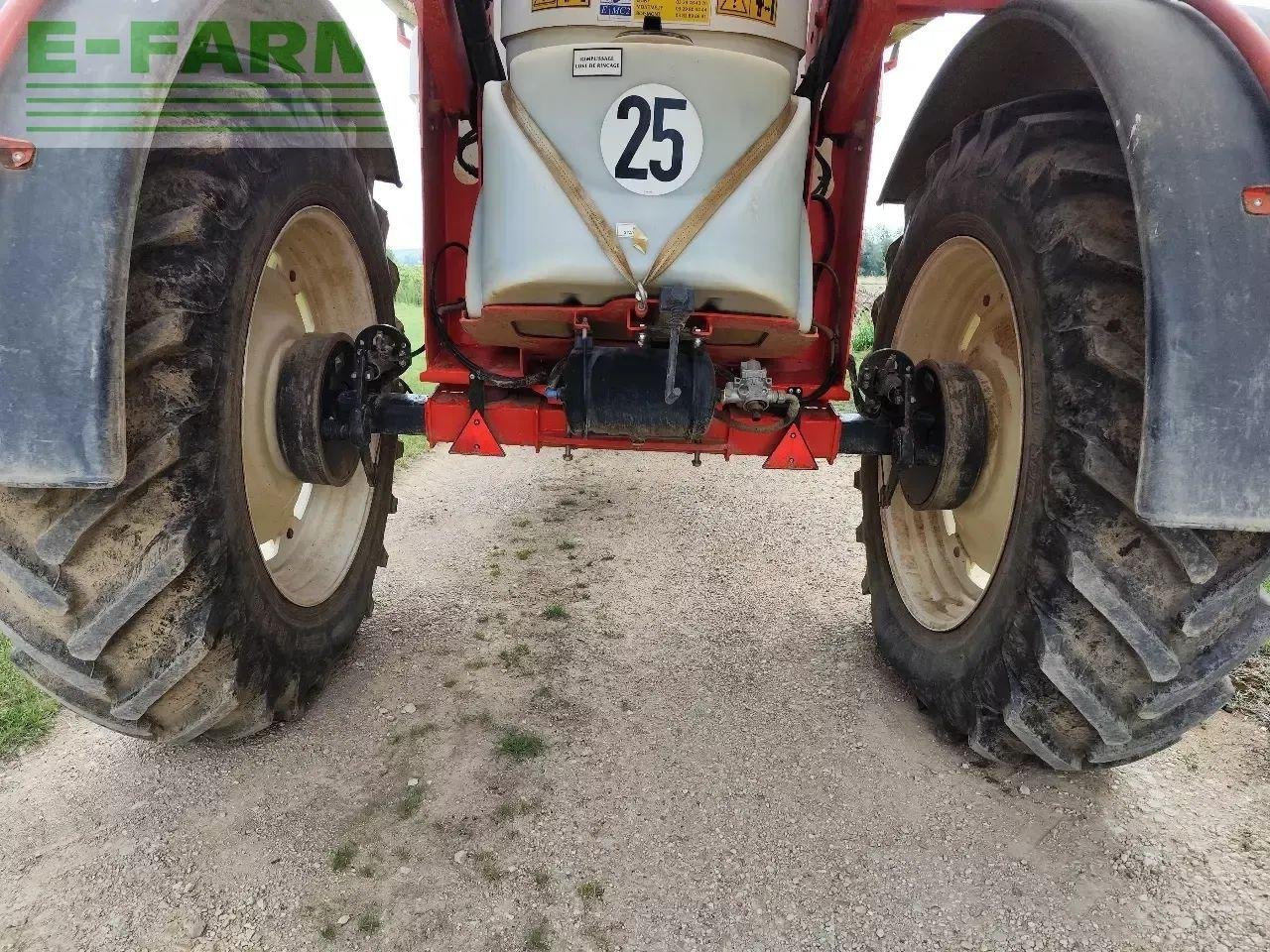 Anhängespritze of the type Kuhn metris 4100, Gebrauchtmaschine in CHAUVONCOURT (Picture 7)