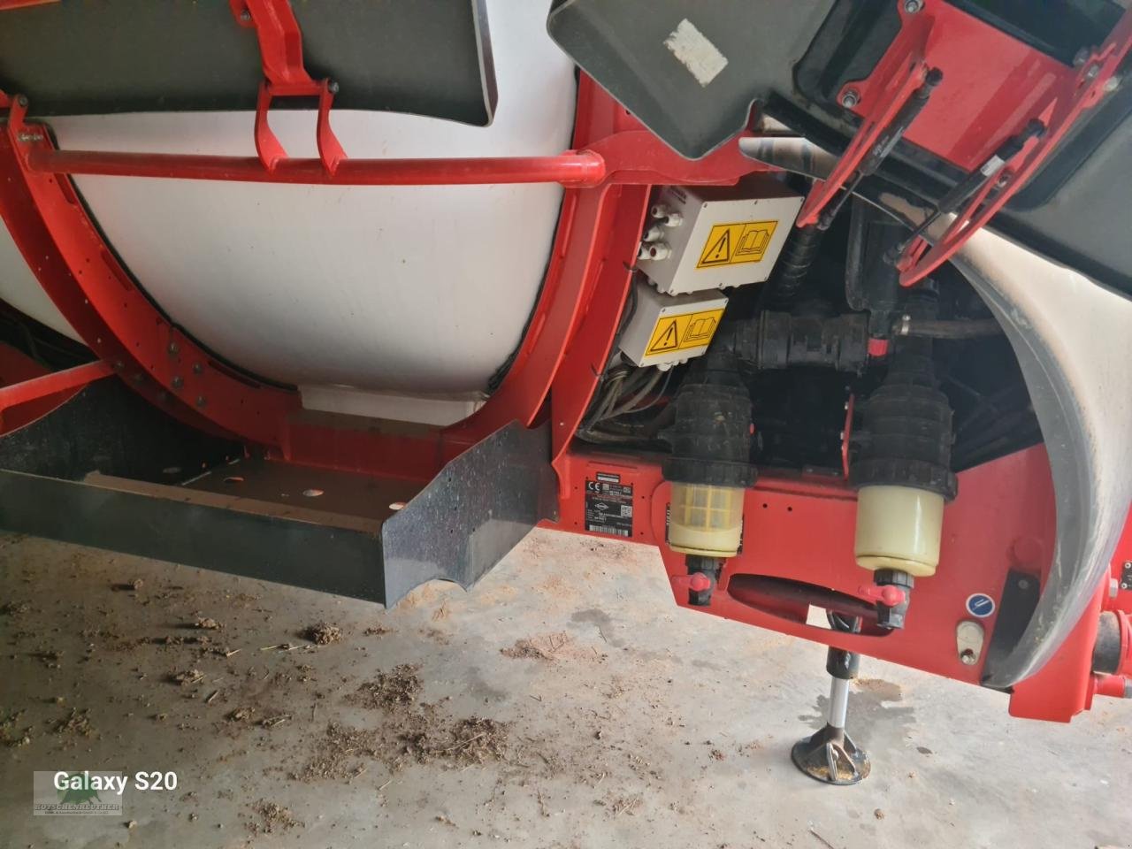 Anhängespritze of the type Kuhn Metris 4102, Gebrauchtmaschine in Hofheim (Picture 5)