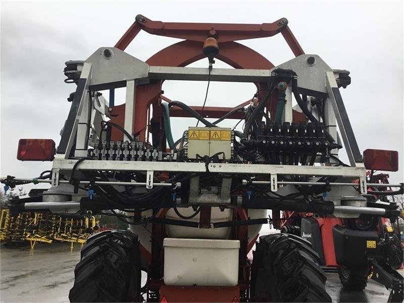 Anhängespritze des Typs Kuhn Oceanis 5600 36 m. Alubom, Gebrauchtmaschine in Mern (Bild 4)