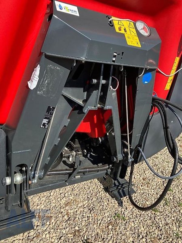 Anhängespritze des Typs Kverneland IXTER B16 15m, Neumaschine in Bitburg-Flugplatz (Bild 10)