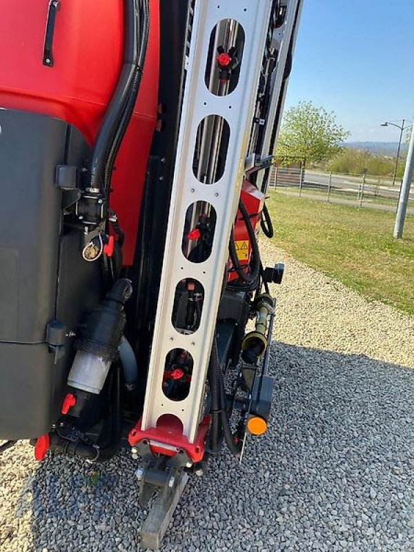 Anhängespritze des Typs Kverneland IXTER B16 15m, Neumaschine in Bitburg-Flugplatz (Bild 4)
