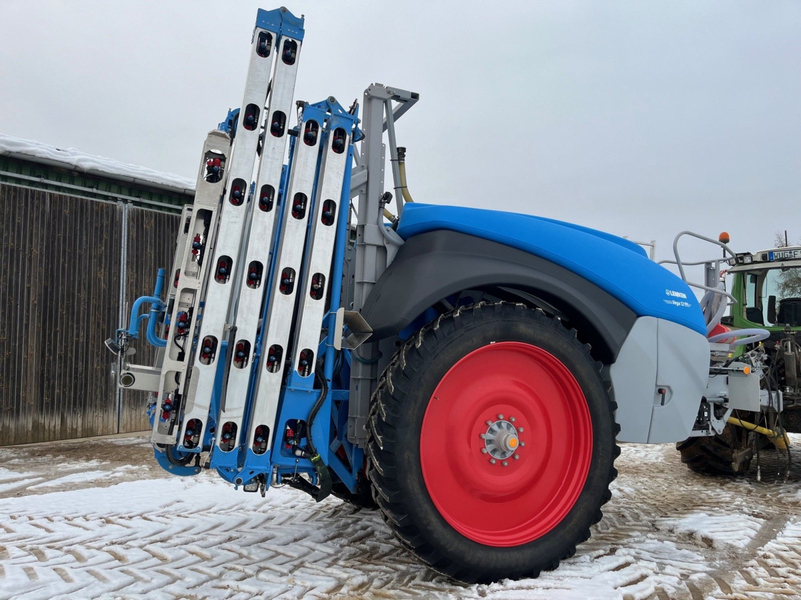 Anhängespritze от тип Lemken Vega 12 4000 28m ***sehr gepflegt***, Gebrauchtmaschine в Pfraunfeld (Снимка 4)